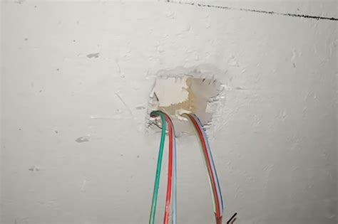 電線破皮修補 什麼是西曬房